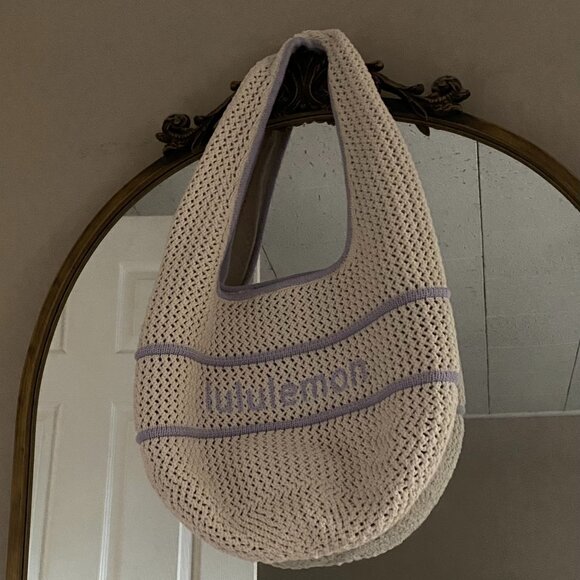 Lululemon Cotton Crochet Shoulder Bag 7L in Light Ivory / Lavender Frost - Picture 1 of 2